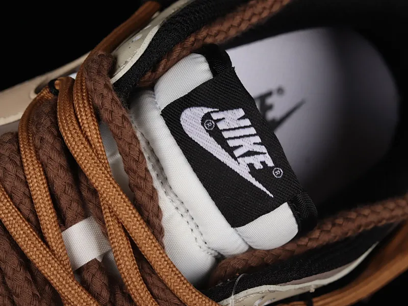 All Categories Nk SB Dunk Series Nk SB Dunk Low Low-top Sneakers Nk Dunk Low Desert Wasteland Panda Prank Customized version of deconstructed strap casual sneakers DD1391-100